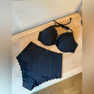 H&M Women’s Black Scallop Halter Matching Bikini Top & Bottoms Swim Set